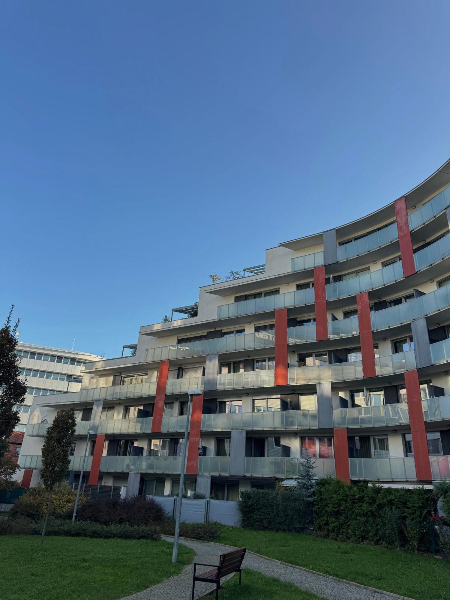 Apartman Palma - 15 Min Od Centra Prahy Прага Екстериор снимка
